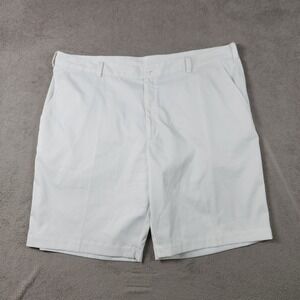 Nike Golf Flat Front Performance Shorts Mens size 42W White 10.5 Inseam